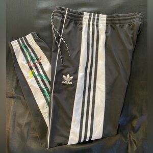 Adidas Floral Track Pants Black/White Pockets W/Zipper Size Small Used